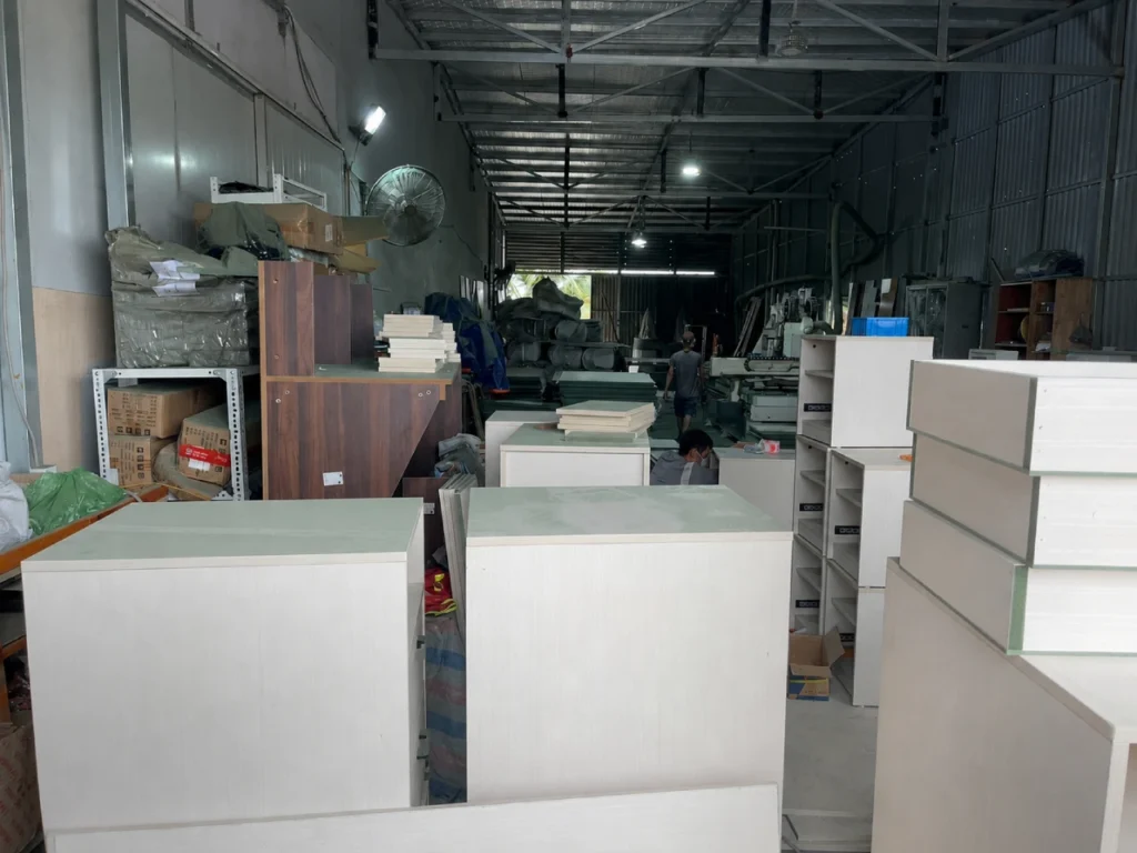 Xưởng nội thất văn phòng